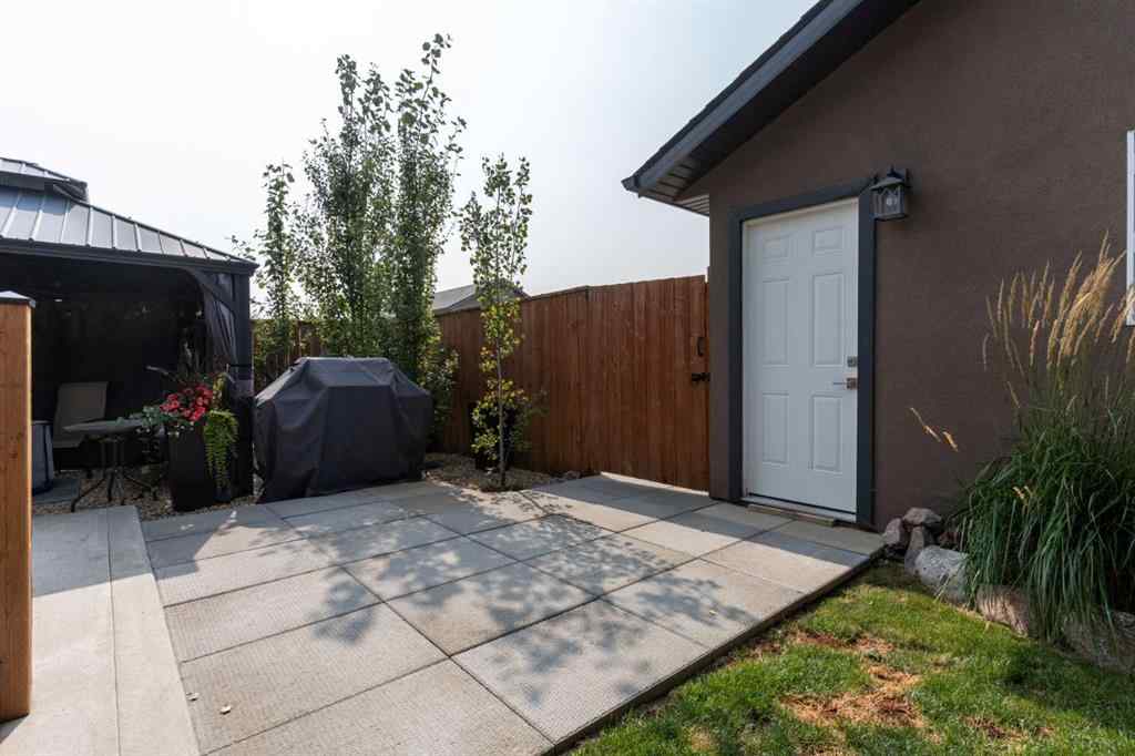 MLS® A2253458 - 4402A 73 Street  in West Park Camrose, Residential
