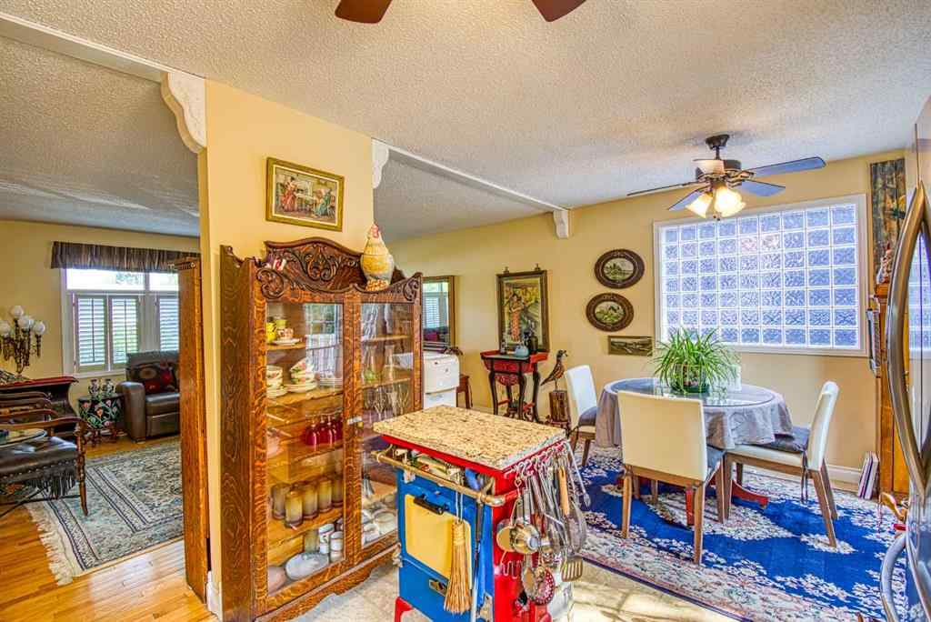 MLS® A2253459 - 718 Oak Drive   in N/A Beaverlodge, Residential
