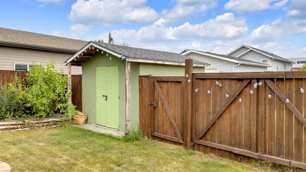 MLS® A2253462 - 17 Cedar Crescent  in Cottonwood Estates Blackfalds, Residential