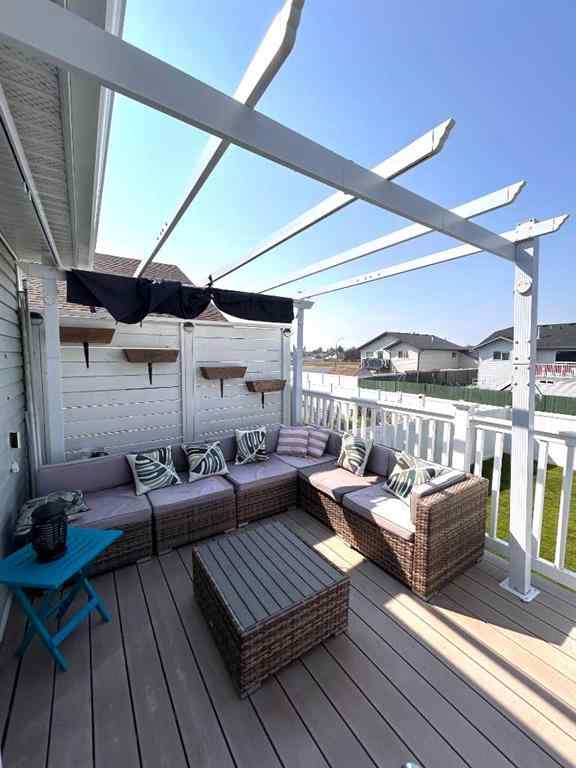 MLS® A2253465 - 223 15 Street E in Meadowbrook Brooks, Residential