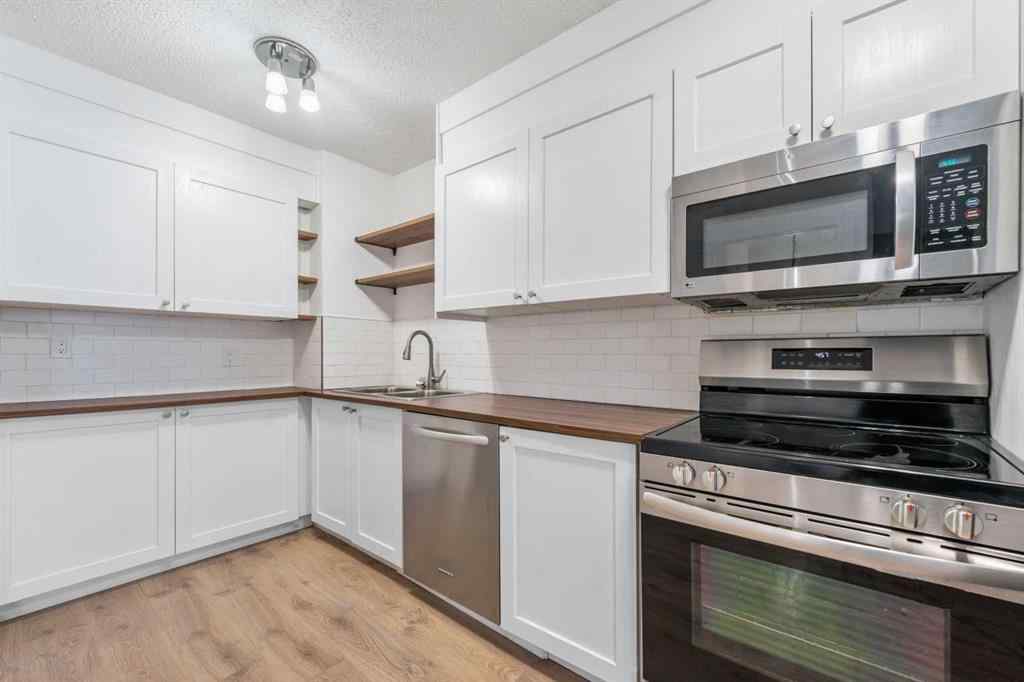 MLS® A2253467 - 3701 Cedarille Drive SW in Cedarbrae Calgary, Residential