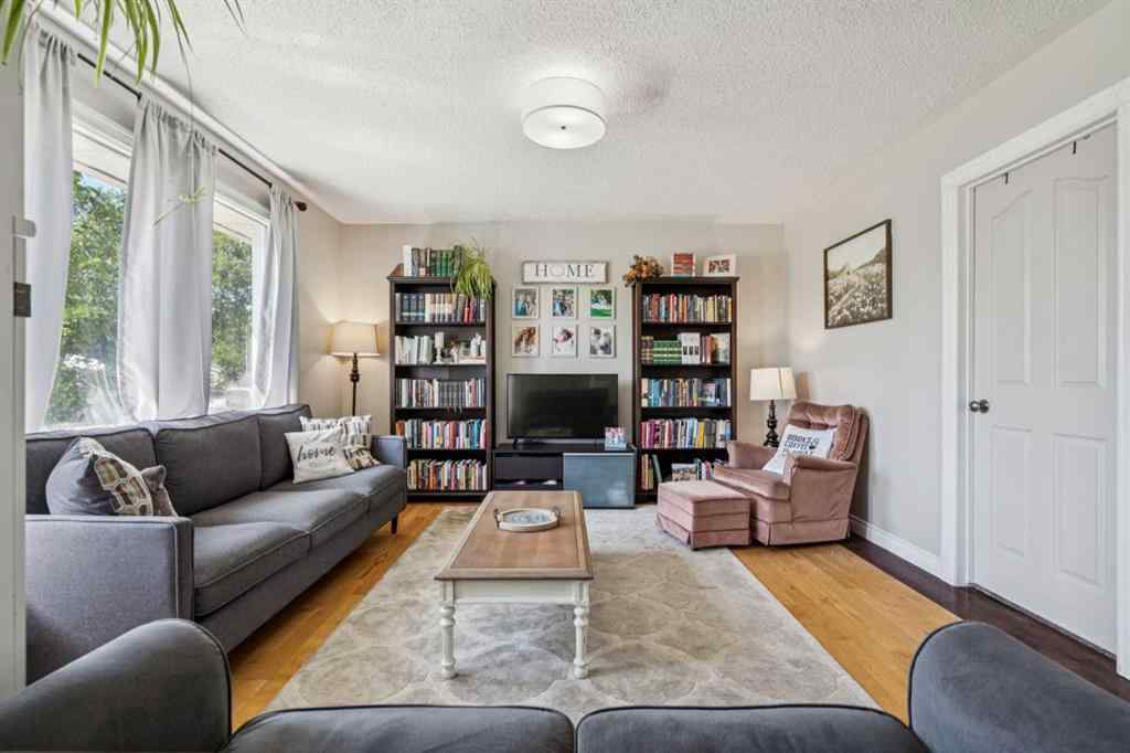 MLS® A2253468 - 5606 50 Street  in NONE Olds, Residential