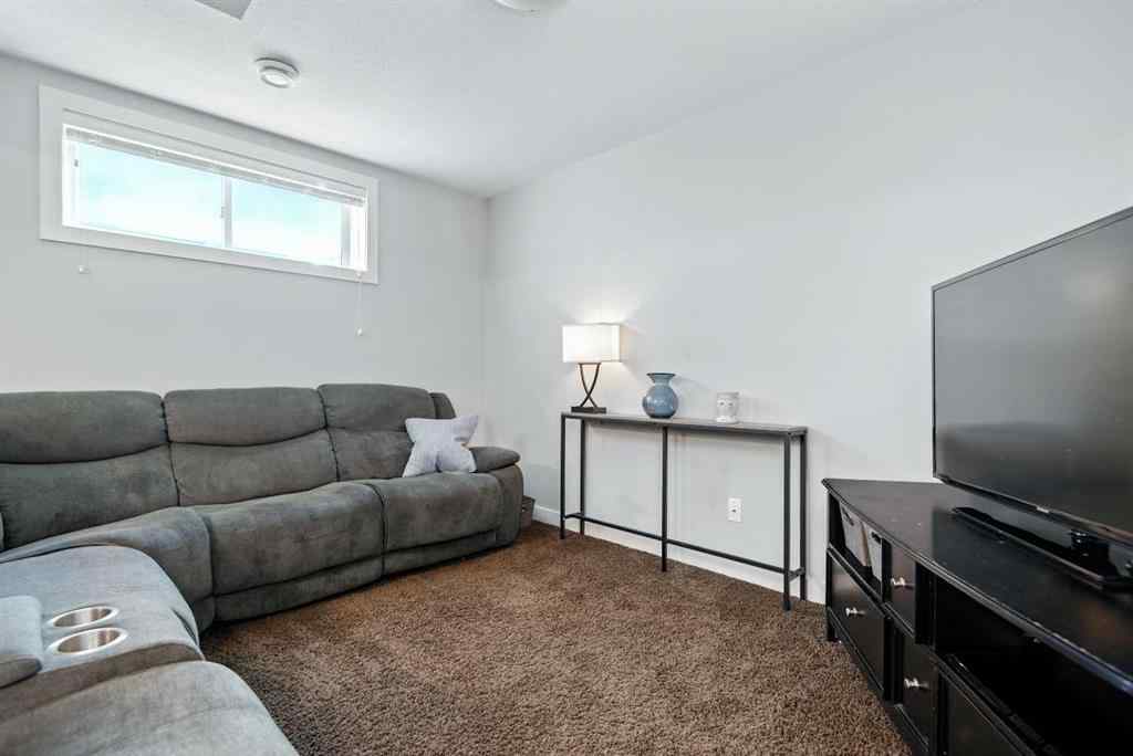 MLS® A2253474 - 138 Bowman Circle  in Beacon Hill Sylvan Lake, Residential