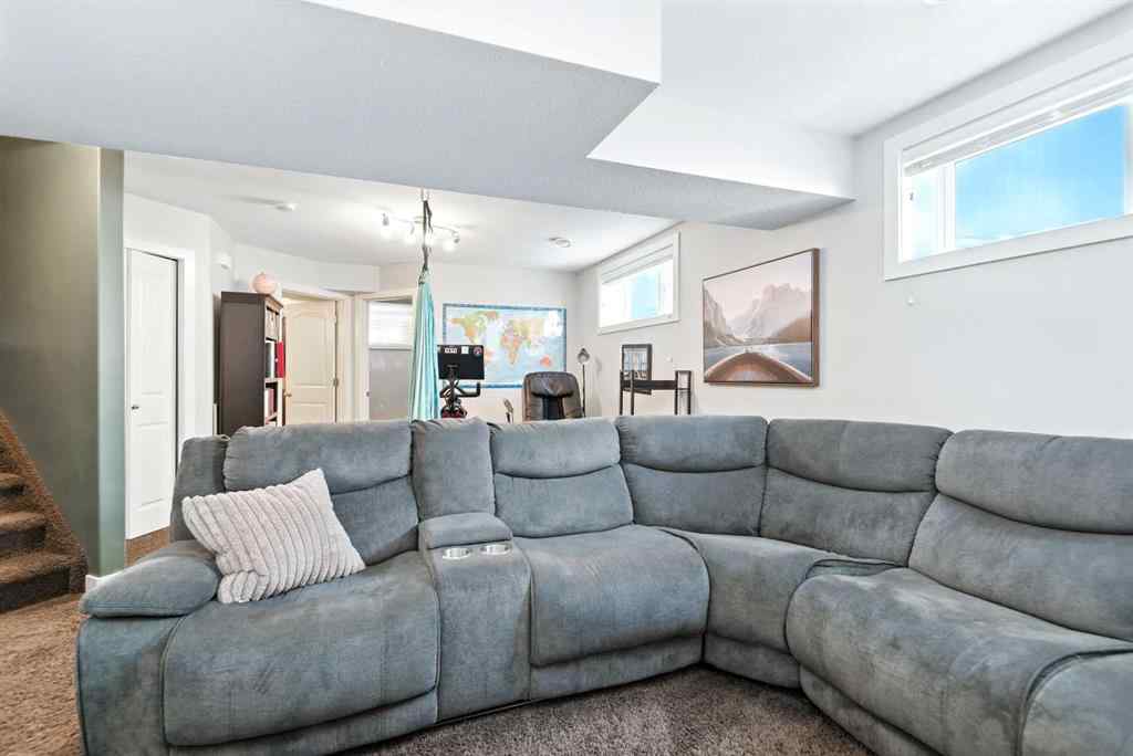 MLS® A2253474 - 138 Bowman Circle  in Beacon Hill Sylvan Lake, Residential
