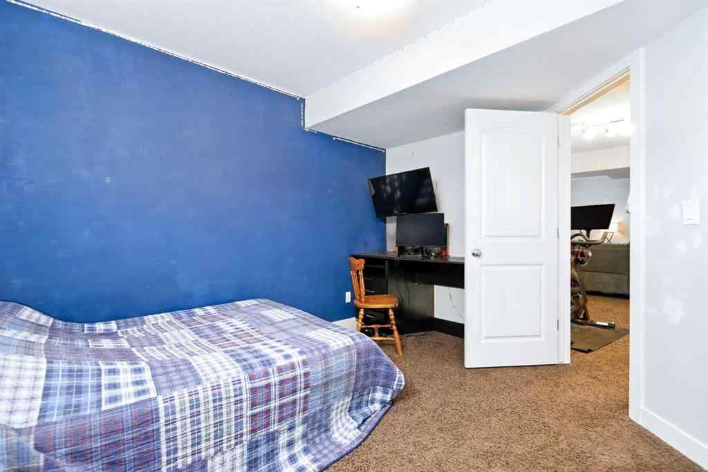 MLS® A2253474 - 138 Bowman Circle  in Beacon Hill Sylvan Lake, Residential