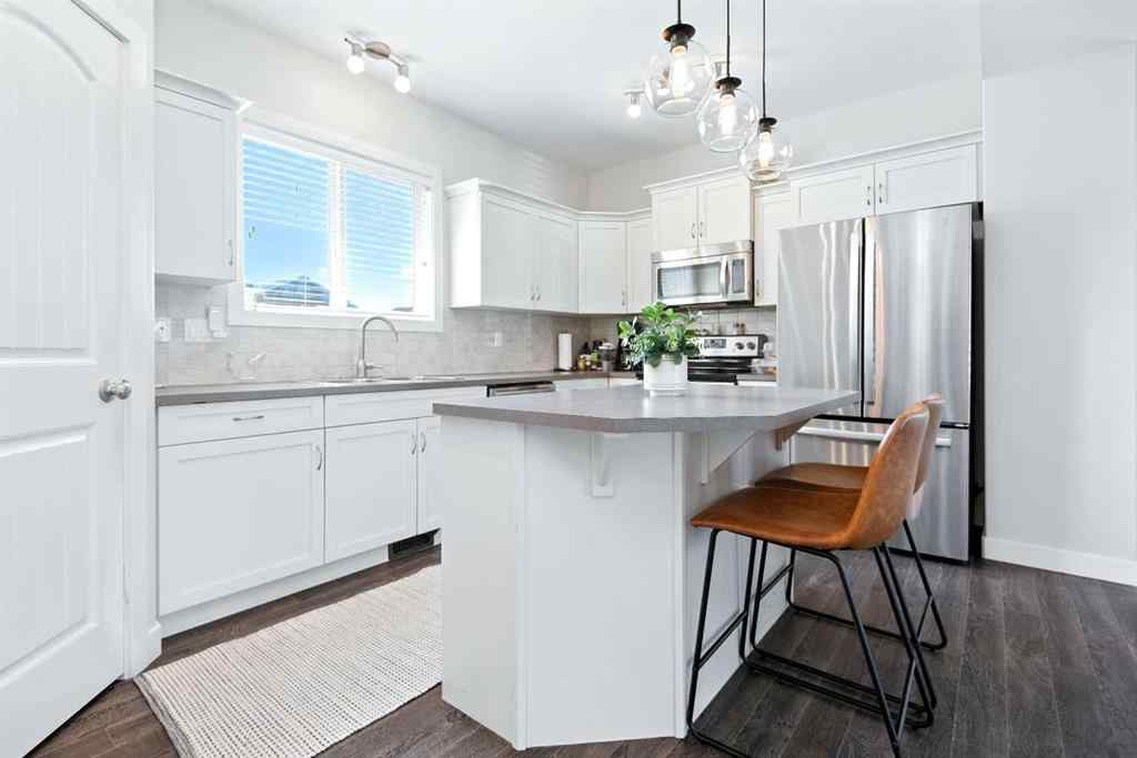 MLS® A2253474 - 138 Bowman Circle  in Beacon Hill Sylvan Lake, Residential