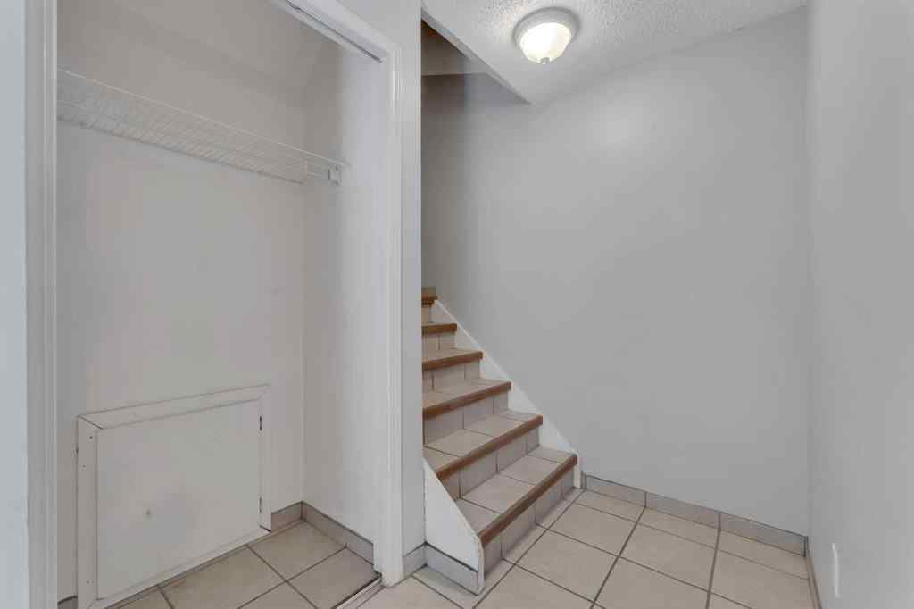 MLS® A2253478 - Unit #2 3314 Centre Street NE in Highland Park Calgary, Residential