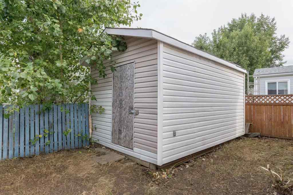 MLS® A2253494 - 301 Grenfell Crescent  in Gregoire Park Fort McMurray, Residential