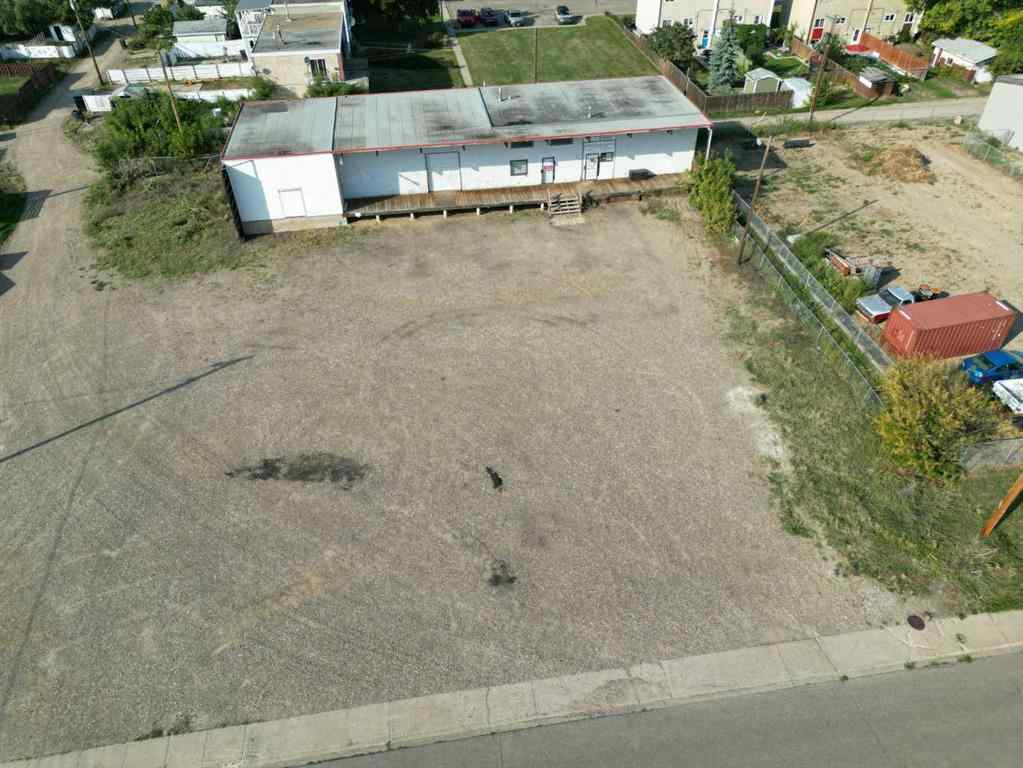 MLS® A2253496 - 9510 90 Avenue  in North End Peace River, Commercial