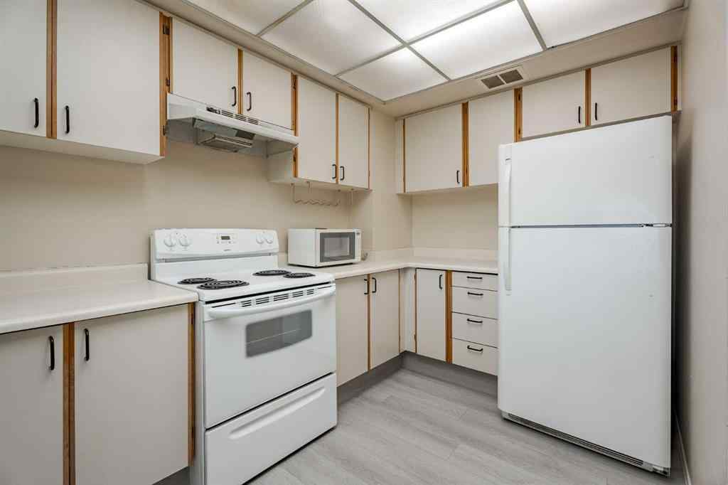MLS® A2253497 - Unit #180 310 8 Street SW in Downtown Commercial Core Calgary, Residential