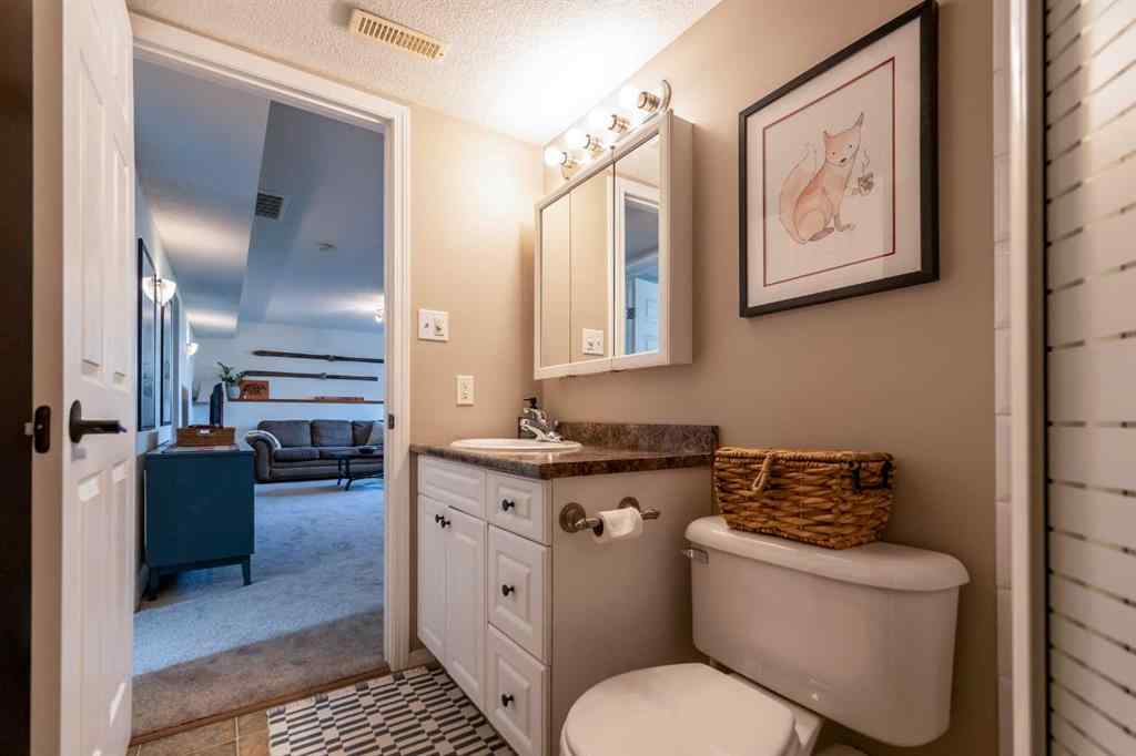 MLS® A2253499 - 82 Rivercrest Court W in Riverstone Lethbridge, Residential