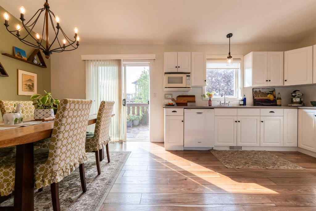 MLS® A2253499 - 82 Rivercrest Court W in Riverstone Lethbridge, Residential