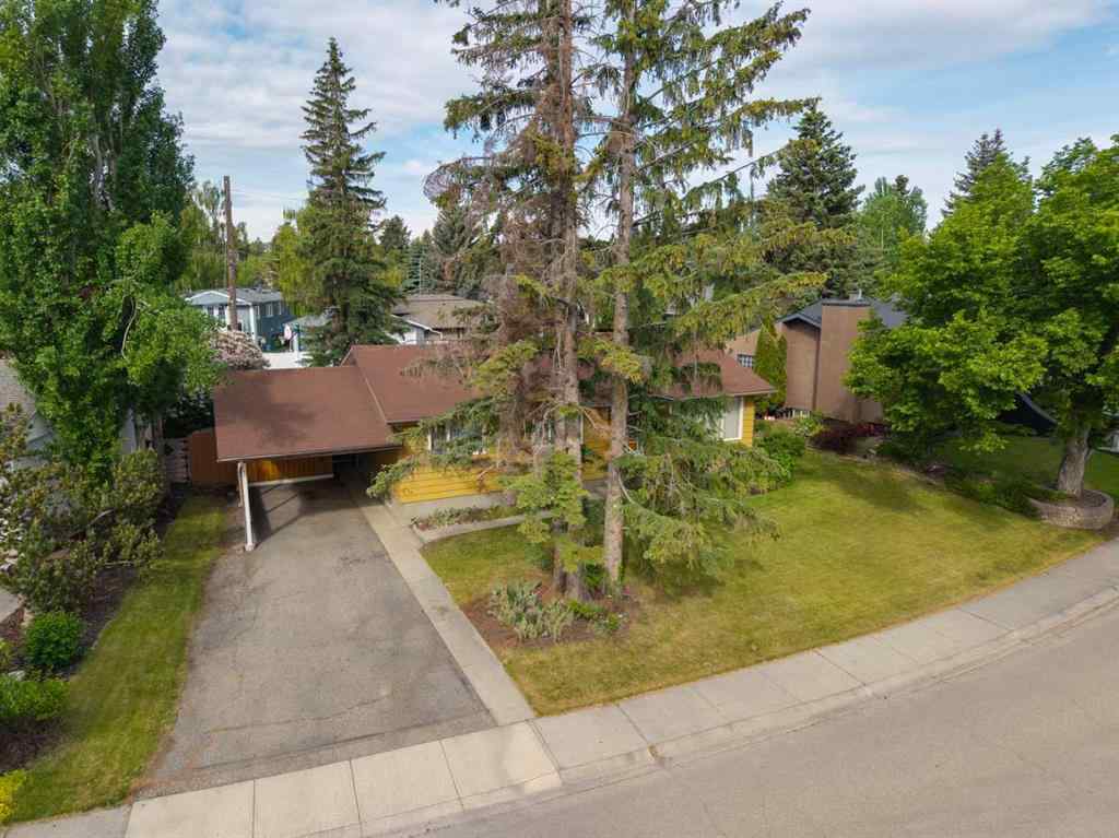 MLS® A2253500 - 21 Wildwood Drive SW in Wildwood Calgary, Residential