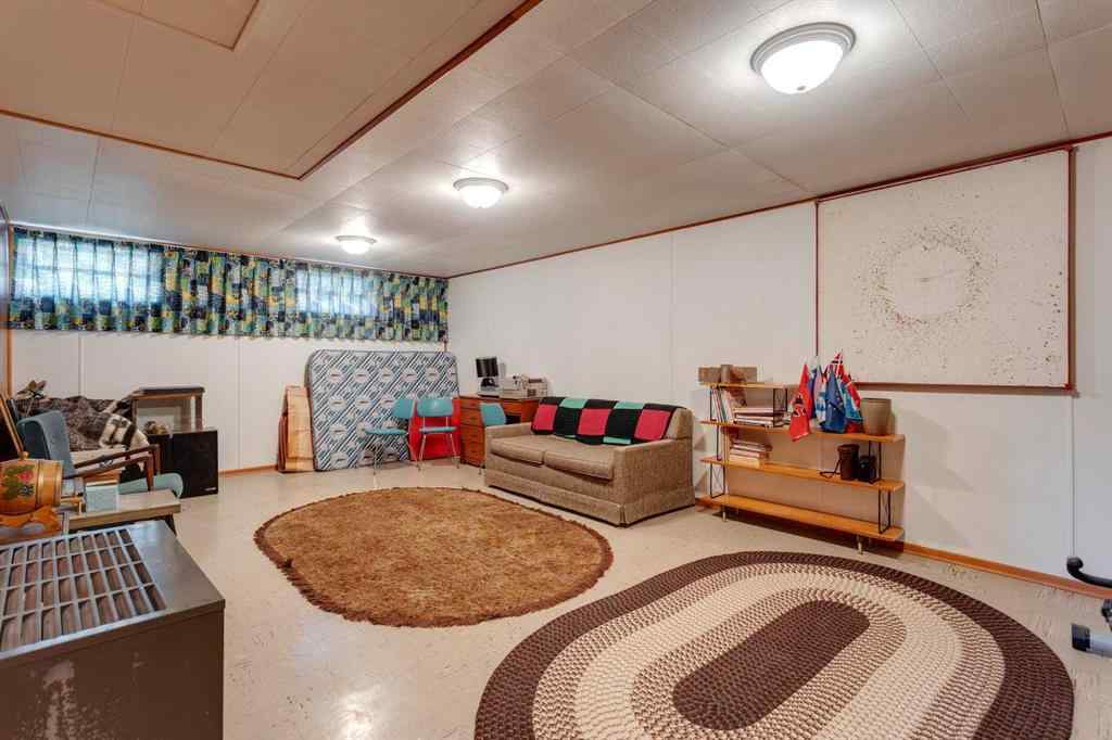 MLS® A2253500 - 21 Wildwood Drive SW in Wildwood Calgary, Residential
