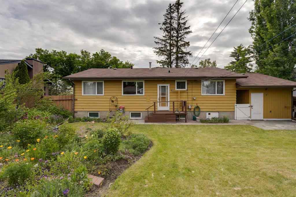 MLS® A2253500 - 21 Wildwood Drive SW in Wildwood Calgary, Residential