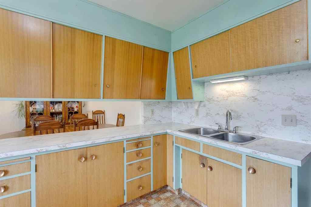MLS® A2253500 - 21 Wildwood Drive SW in Wildwood Calgary, Residential