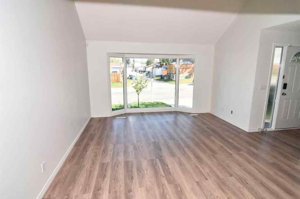 MLS® A2253506 - 5123 32 Avenue SW in Glenbrook Calgary, Residential