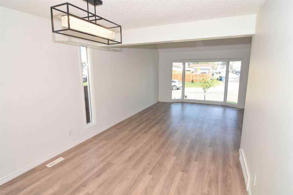 MLS® A2253506 - 5123 32 Avenue SW in Glenbrook Calgary, Residential