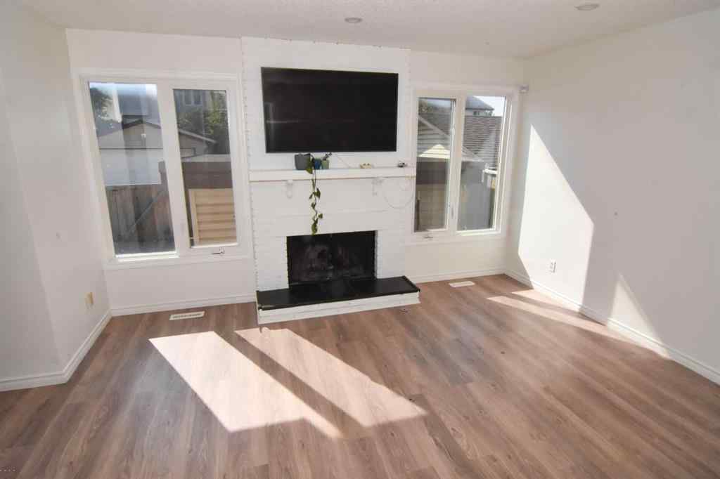 MLS® A2253506 - 5123 32 Avenue SW in Glenbrook Calgary, Residential