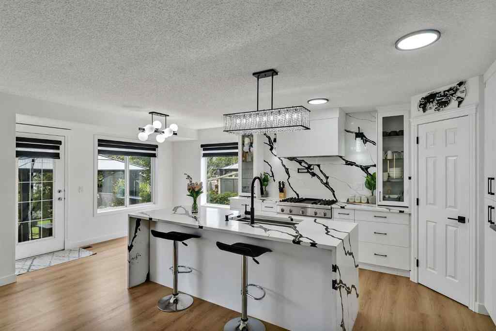 MLS® A2253515 - 135 West Lakeview Passage  in Lakeview Landing Chestermere, Residential