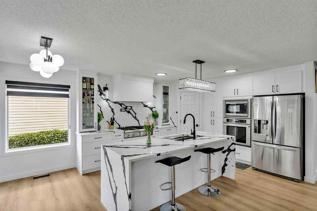 MLS® A2253515 - 135 West Lakeview Passage  in Lakeview Landing Chestermere, Residential