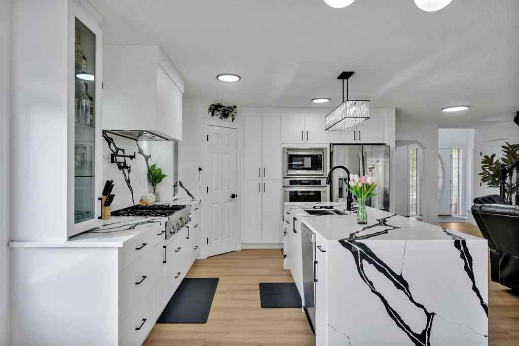 MLS® A2253515 - 135 West Lakeview Passage  in Lakeview Landing Chestermere, Residential