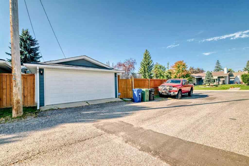 MLS® A2253517 - 10824 Maplebend Drive SE in Maple Ridge Calgary, Residential