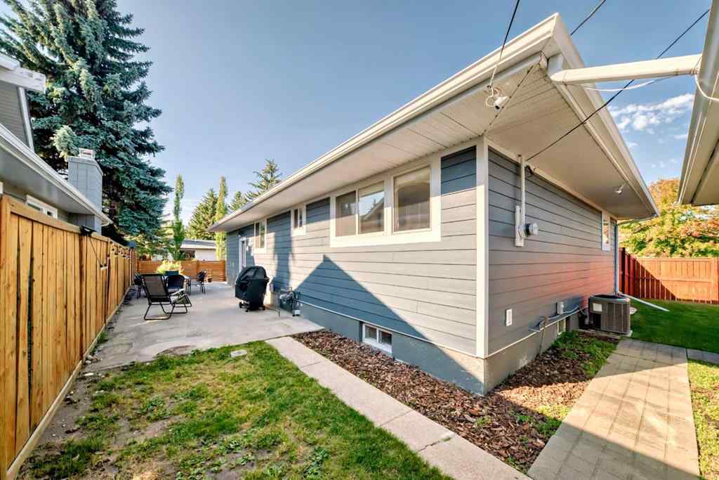 MLS® A2253517 - 10824 Maplebend Drive SE in Maple Ridge Calgary, Residential