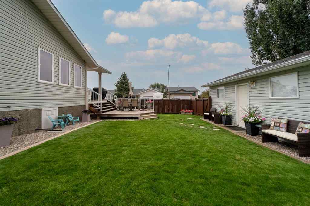 MLS® A2253522 - 133 Mt Alderson Crescent W in Mountain Heights Lethbridge, Residential