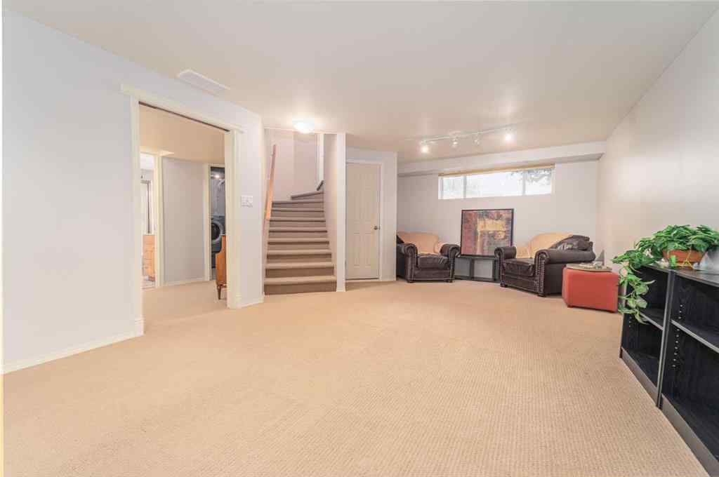 MLS® A2253522 - 133 Mt Alderson Crescent W in Mountain Heights Lethbridge, Residential