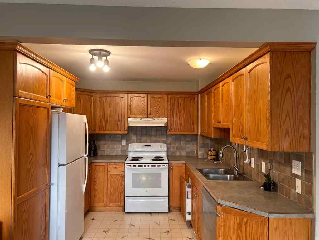 MLS® A2253530 - 1427 Lakemount Boulevard S in Lakeview Lethbridge, Residential