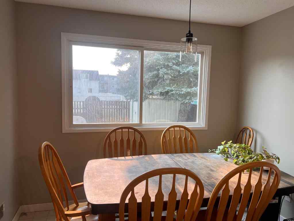 MLS® A2253530 - 1427 Lakemount Boulevard S in Lakeview Lethbridge, Residential