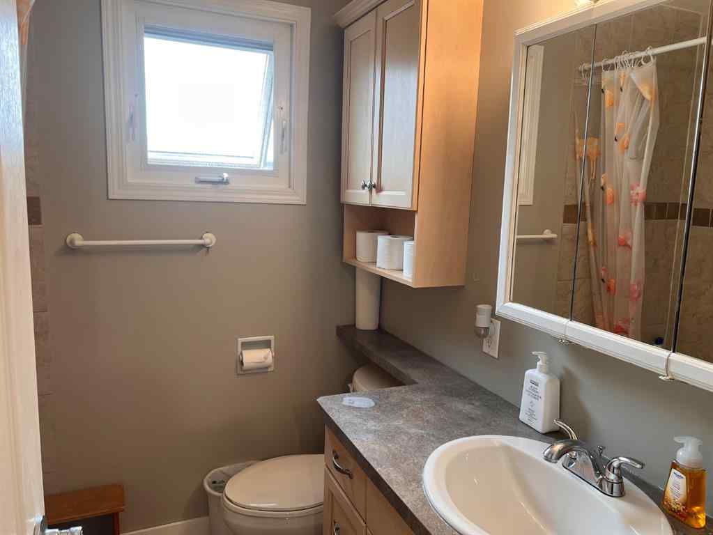 MLS® A2253530 - 1427 Lakemount Boulevard S in Lakeview Lethbridge, Residential
