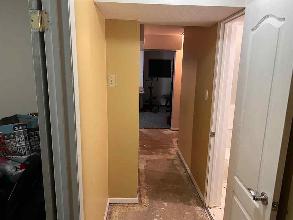 MLS® A2253530 - 1427 Lakemount Boulevard S in Lakeview Lethbridge, Residential