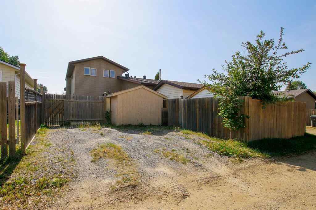 MLS® A2253536 - 4 Haliburton Crescent  in Highland Green Red Deer, Residential