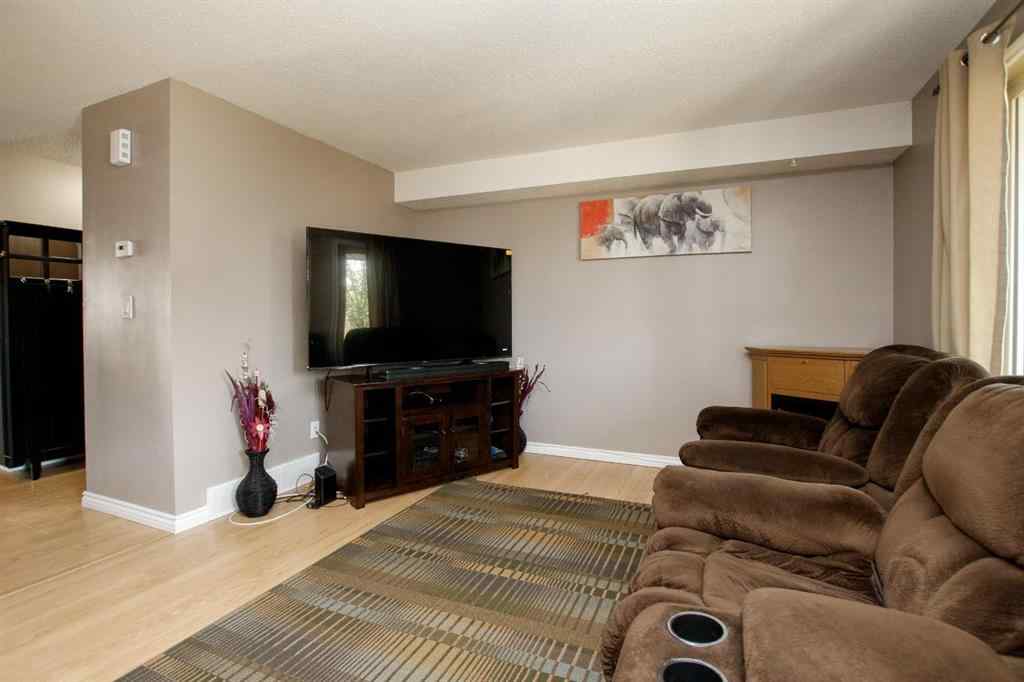 MLS® A2253536 - 4 Haliburton Crescent  in Highland Green Red Deer, Residential