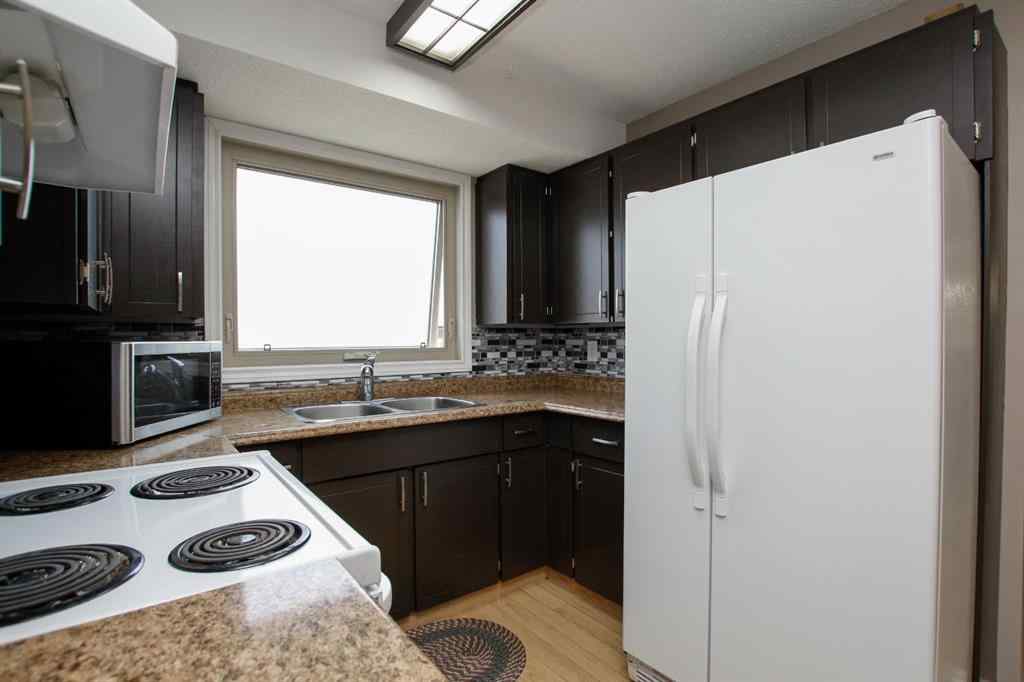 MLS® A2253536 - 4 Haliburton Crescent  in Highland Green Red Deer, Residential