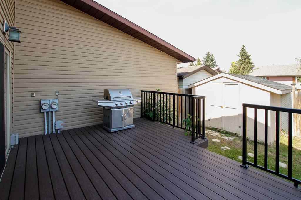 MLS® A2253536 - 4 Haliburton Crescent  in Highland Green Red Deer, Residential
