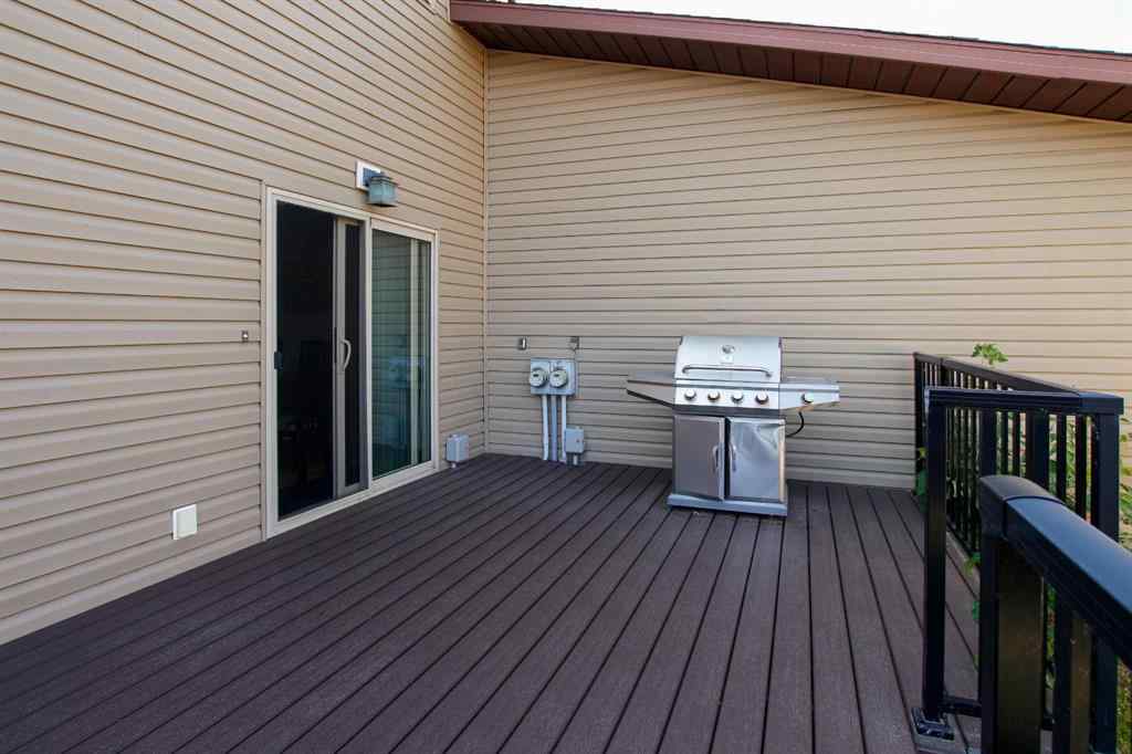 MLS® A2253536 - 4 Haliburton Crescent  in Highland Green Red Deer, Residential