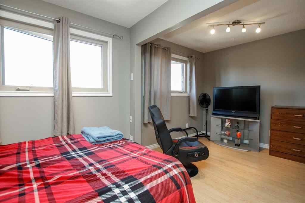 MLS® A2253536 - 4 Haliburton Crescent  in Highland Green Red Deer, Residential