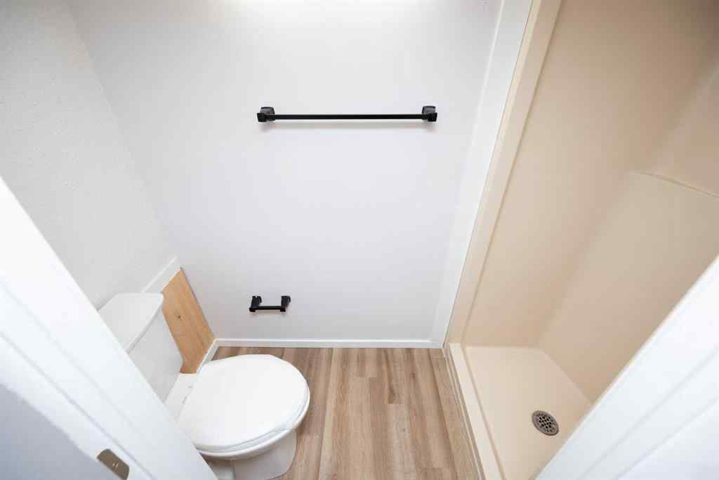 MLS® A2253541 - 10209 108 Avenue  in Avondale Grande Prairie, Residential