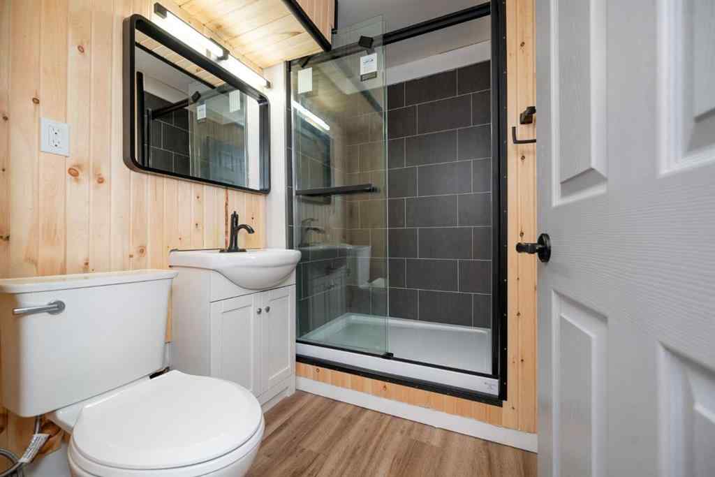 MLS® A2253541 - 10209 108 Avenue  in Avondale Grande Prairie, Residential