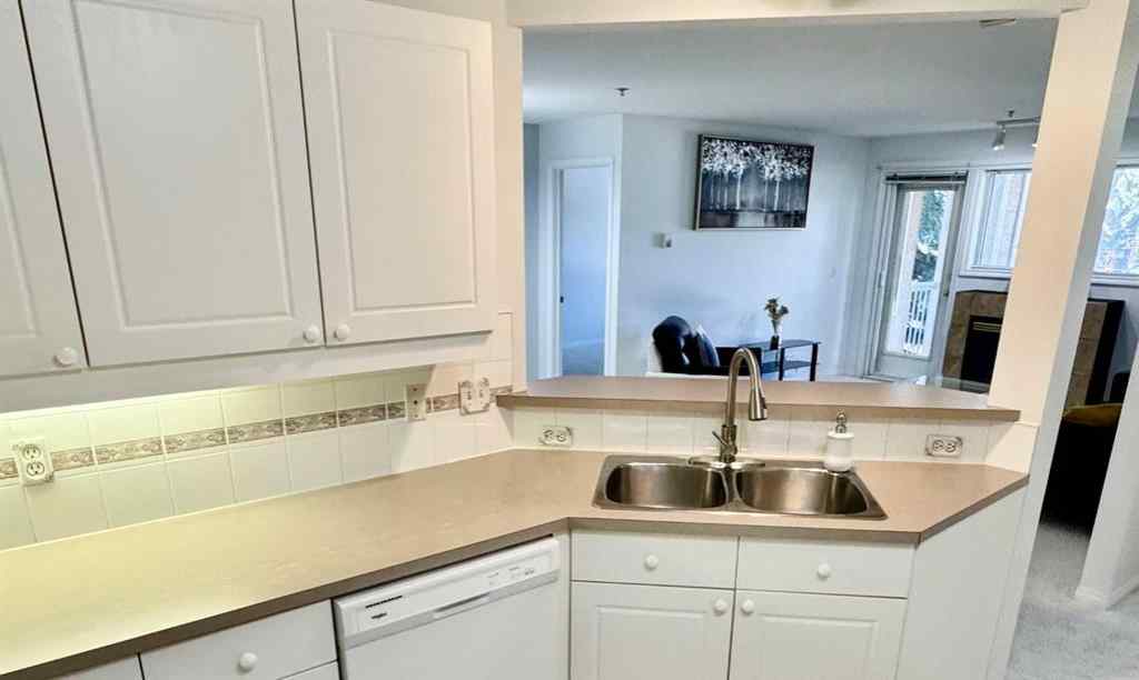 MLS® A2253543 - Unit #210 4507 45 Street SW in Glamorgan Calgary, Residential