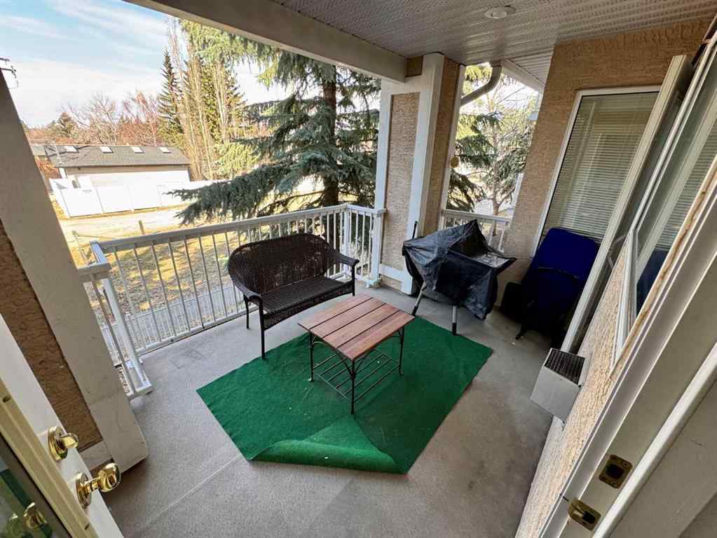 MLS® A2253543 - Unit #210 4507 45 Street SW in Glamorgan Calgary, Residential