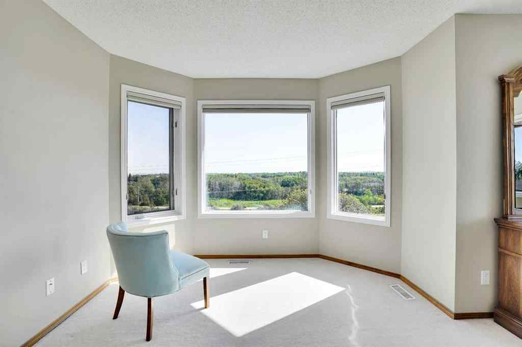 MLS® A2253544 - 39 lone pine Crescent  in Church Ranches Rural Rocky View County, Residential