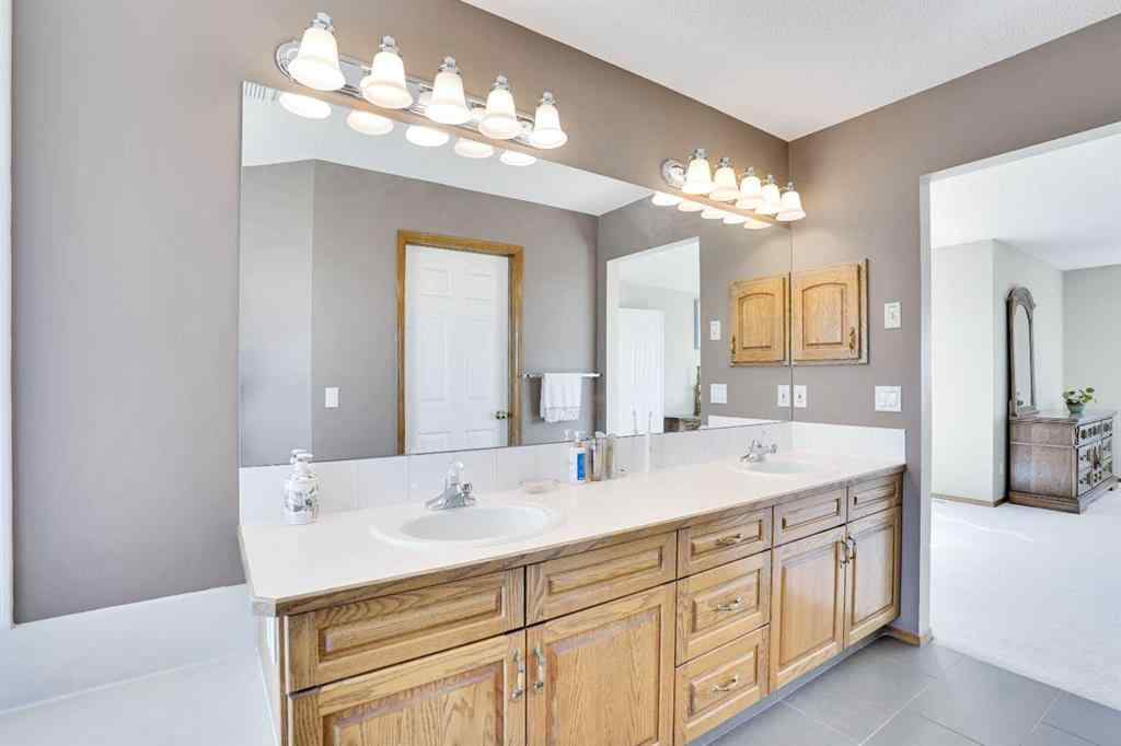 MLS® A2253544 - 39 lone pine Crescent  in Church Ranches Rural Rocky View County, Residential