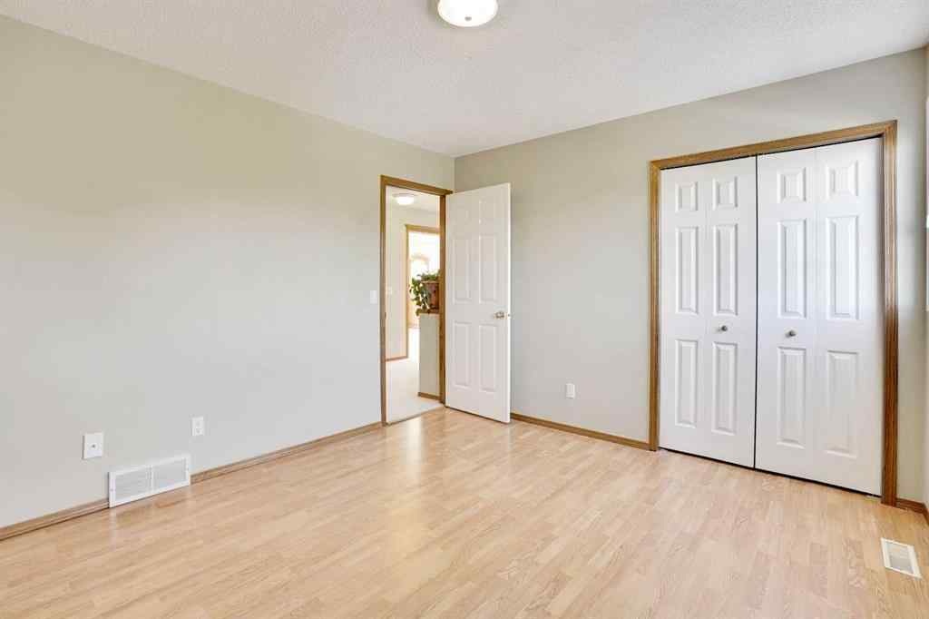 MLS® A2253544 - 39 lone pine Crescent  in Church Ranches Rural Rocky View County, Residential