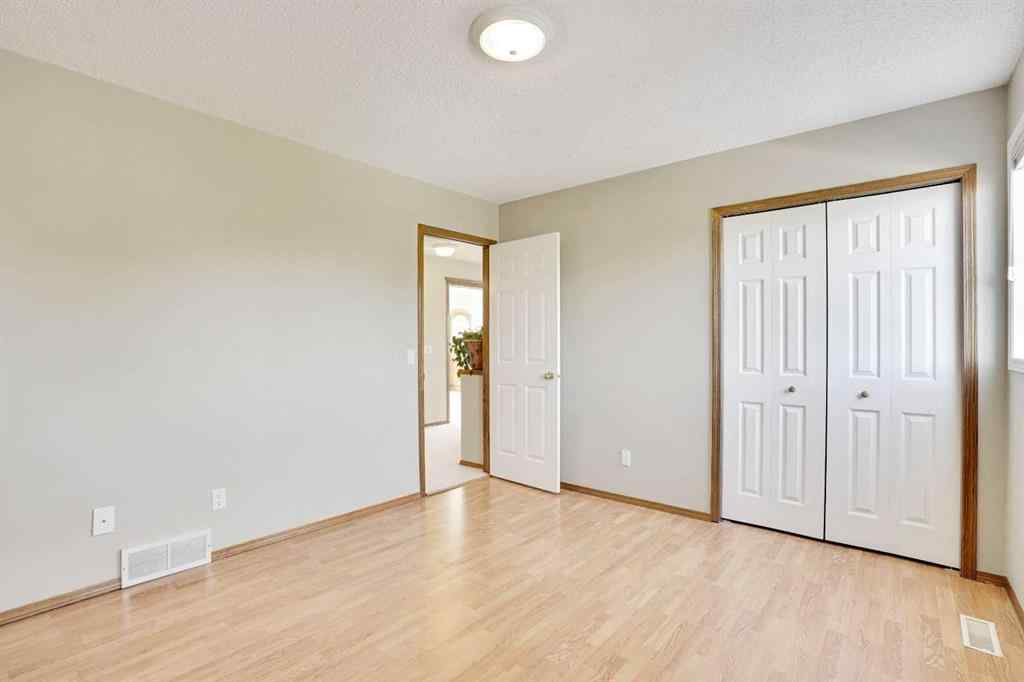 MLS® A2253544 - 39 lone pine Crescent  in Church Ranches Rural Rocky View County, Residential