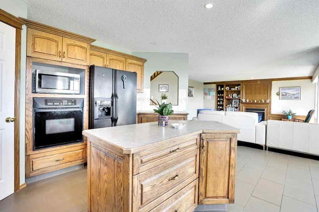 MLS® A2253544 - 39 lone pine Crescent  in Church Ranches Rural Rocky View County, Residential
