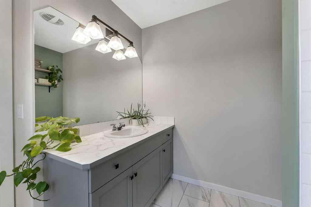 MLS® A2253546 - 367 Sagewood Place SW in Sagewood Airdrie, Residential